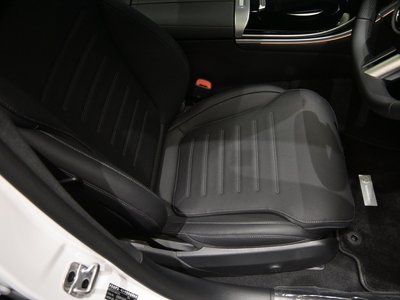 صورة مصغرة 50 لـ 2025 MERCEDES-BENZ C-CLASS