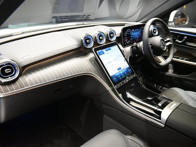 صورة مصغرة 59 لـ 2025 MERCEDES-BENZ C-CLASS