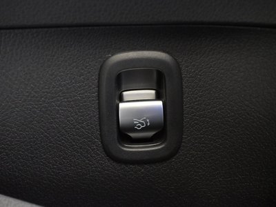 صورة مصغرة 19 لـ 2025 MERCEDES-BENZ C-CLASS