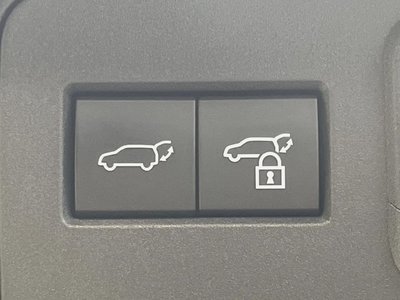 TOYOTA CROWN SPORT - 6