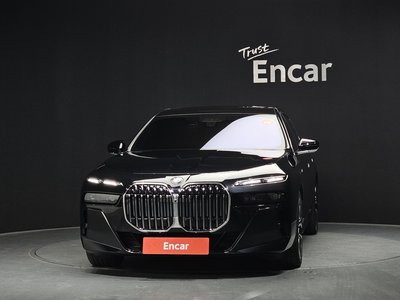 BMW 7 SERIES - 2