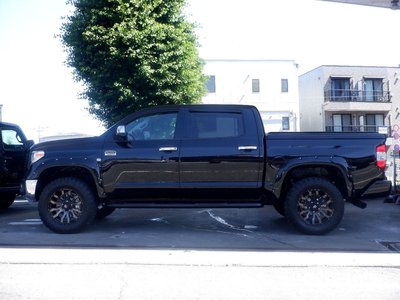 2019 Toyota TUNDRA photo 2