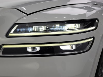 2020 Genesis GV80 photo 9