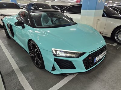 AUDI R8 - 4