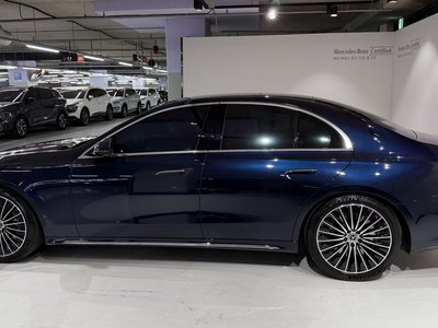 MERCEDES-BENZ E-CLASS - 8