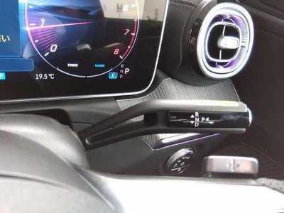 صورة مصغرة 34 لـ 2025 Mercedes-BENZ C-CLASS