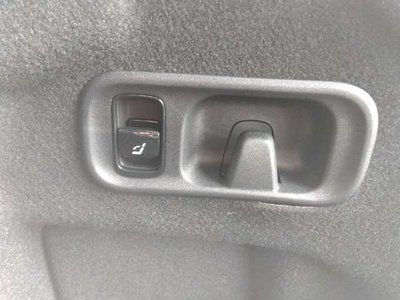 صورة مصغرة 28 لـ 2025 Mercedes-BENZ C-CLASS