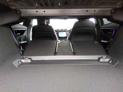 صورة مصغرة 27 لـ 2025 Mercedes-BENZ C-CLASS