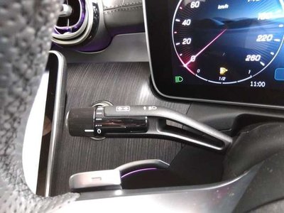 صورة مصغرة 33 لـ 2025 Mercedes-BENZ C-CLASS