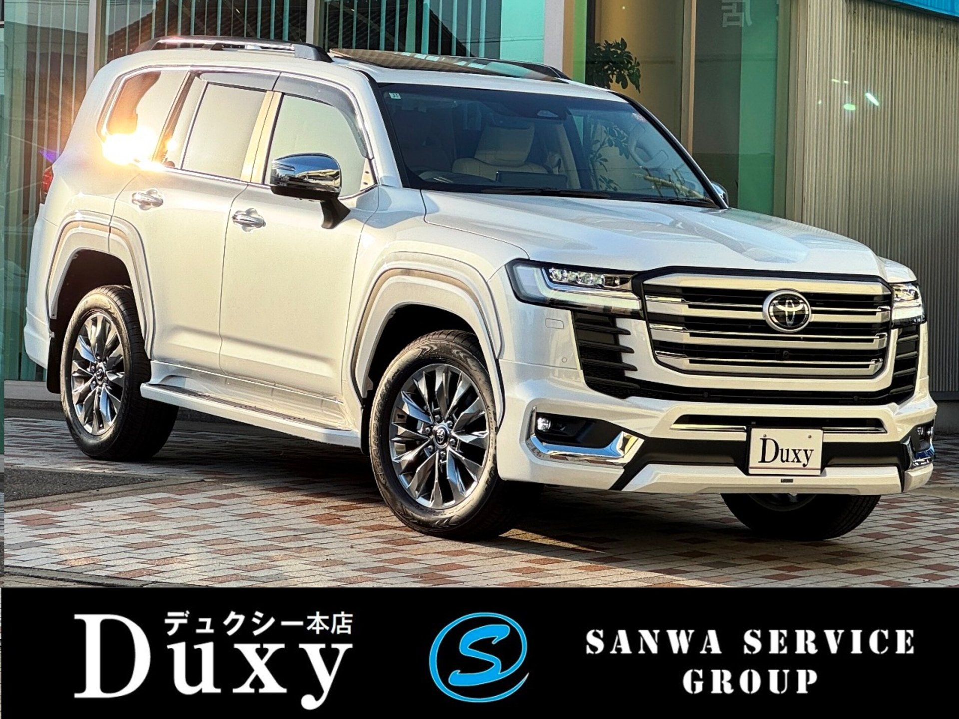 TOYOTA LAND CRUISER 300 - View 1