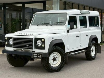 LAND ROVER DEFENDER
