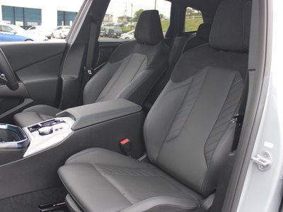 2025 BMW X3 — миниатюра 117