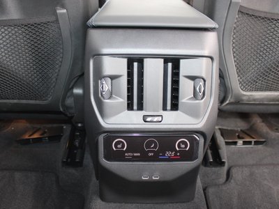 2025 BMW X3 — миниатюра 136