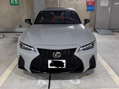 LEXUS IS