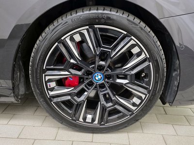 BMW I5 - 6