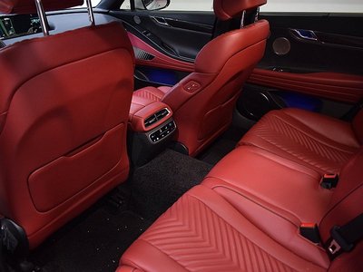 صورة 6 لـ 2023 Genesis G80