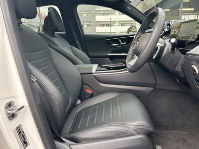 2025 Mercedes-BENZ GLC — миниатюра 15
