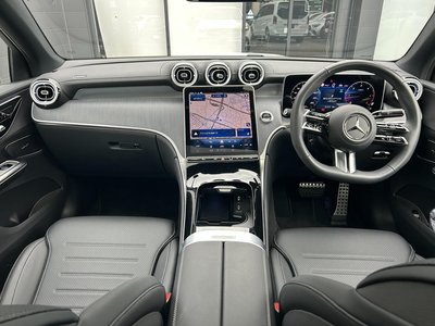2025 Mercedes-BENZ GLC — миниатюра 22