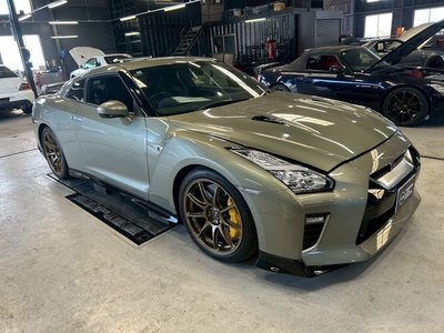 NISSAN GT-R - 3