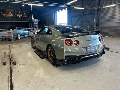 NISSAN GT-R - 4