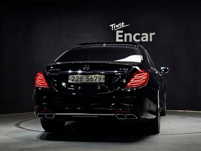 2017 Mercedes-BENZ S-CLASS photo 4