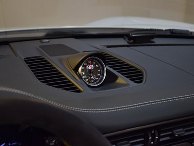 PORSCHE 911 CABRIOLET - 6