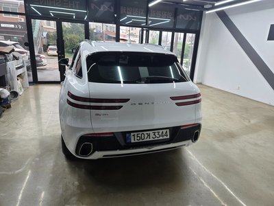صورة 3 لـ 2021 Genesis GV70