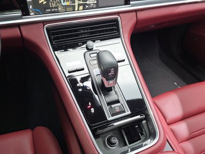 PORSCHE PANAMERA - 9