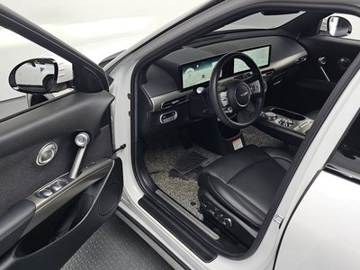 2022 Genesis GV60 — фото 10
