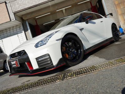 NISSAN GT-R - 5