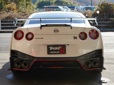 NISSAN GT-R - 10
