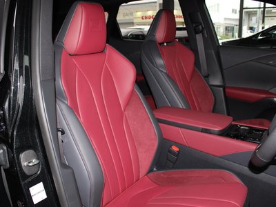 صورة 5 لـ 2026 Lexus RX