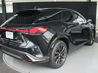 صورة 10 لـ 2026 Lexus RX