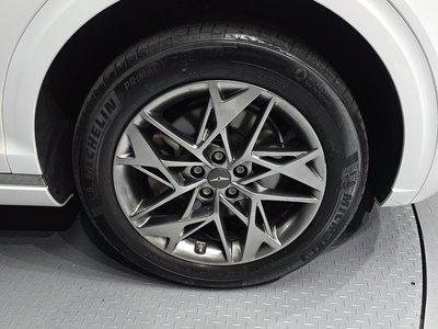 صورة 8 لـ 2021 Genesis GV70