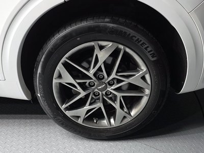 صورة 6 لـ 2021 Genesis GV70