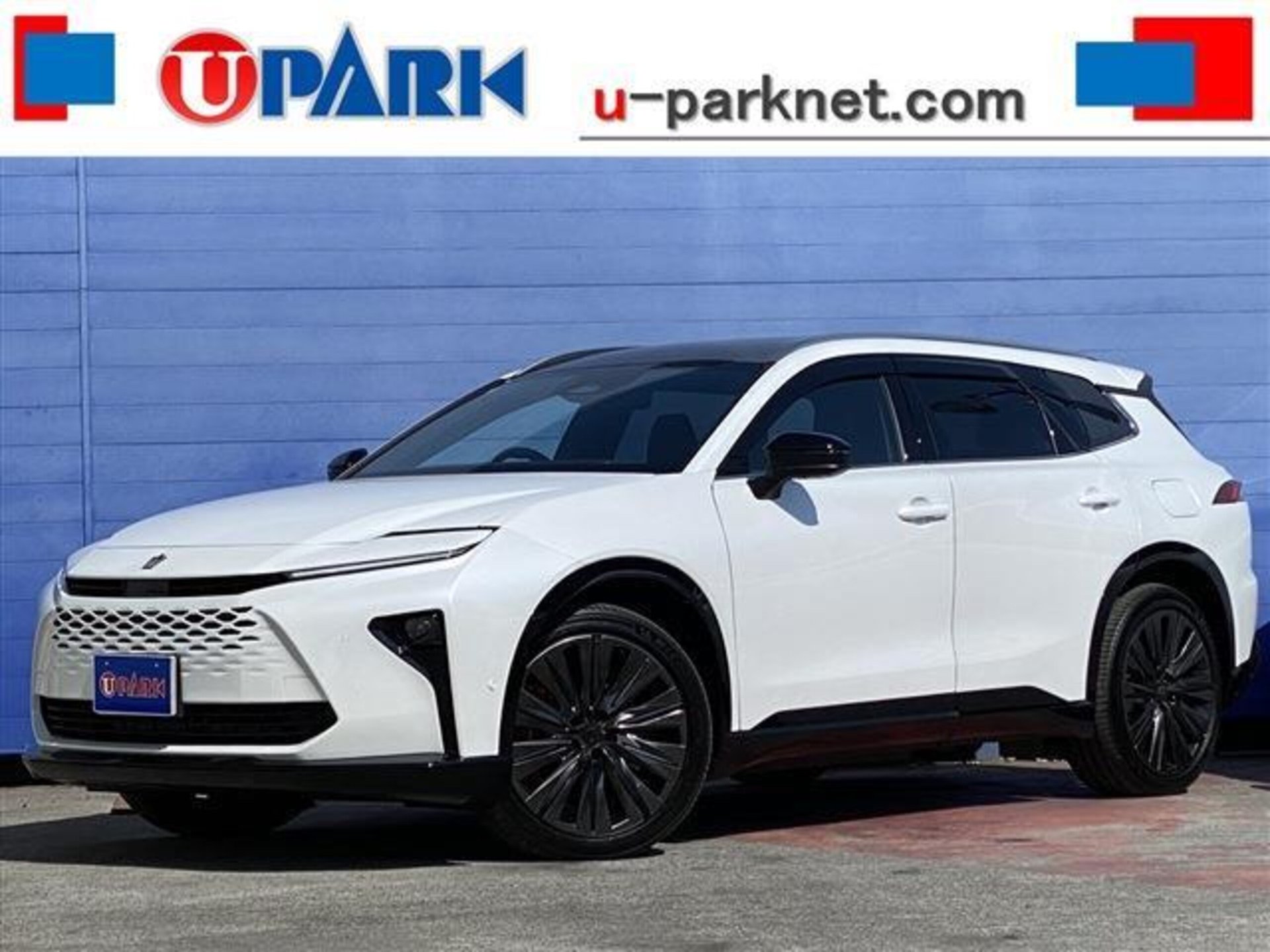 TOYOTA CROWN ESTATE - View 1