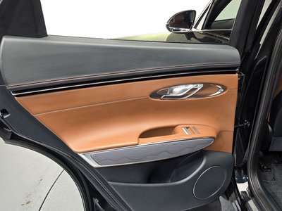 2023 Genesis GV70 — миниатюра 15