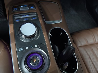 2023 Genesis GV70 — миниатюра 12