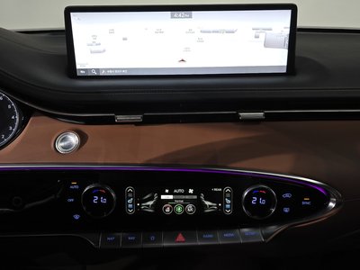 2023 Genesis GV70 — миниатюра 18