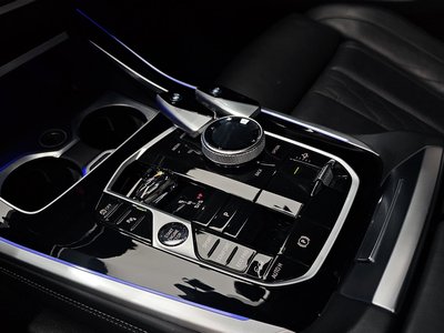 2023 BMW X7 — миниатюра 12