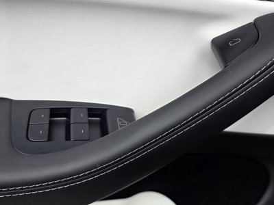 2025 Tesla MODEL Y 缩略图 25
