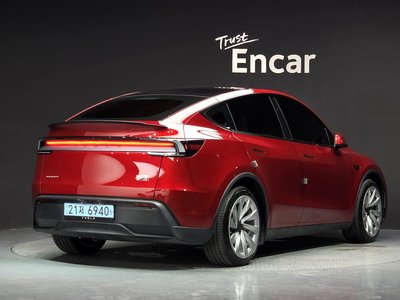 2025 Tesla MODEL Y photo 4