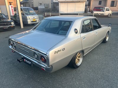 NISSAN SKYLINE - 8