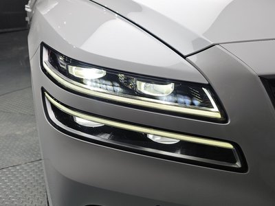 صورة 9 لـ 2023 Genesis GV80