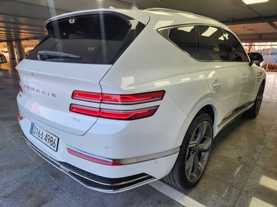 GENESIS GV80 - 5