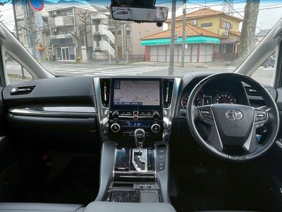 TOYOTA ALPHARD - 2