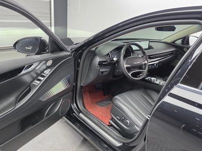 GENESIS G80 (RG3) - 10