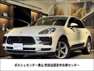 PORSCHE MACAN - 1