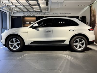 PORSCHE MACAN - 3