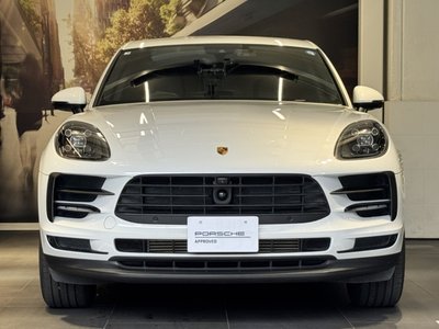 PORSCHE MACAN - 2